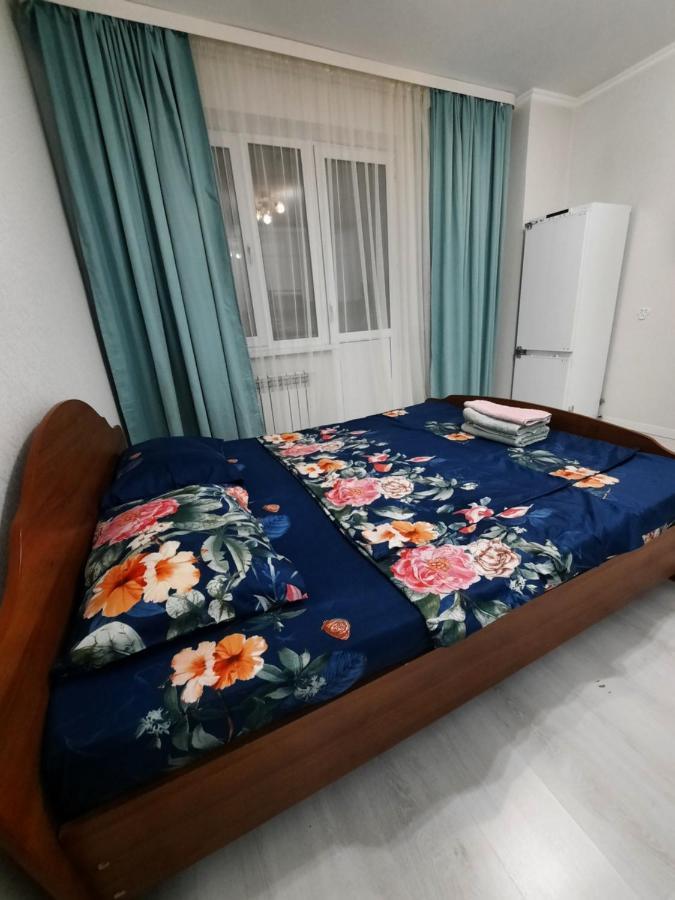 Кошкарбаева 45 Б Apartamento Astana Exterior foto