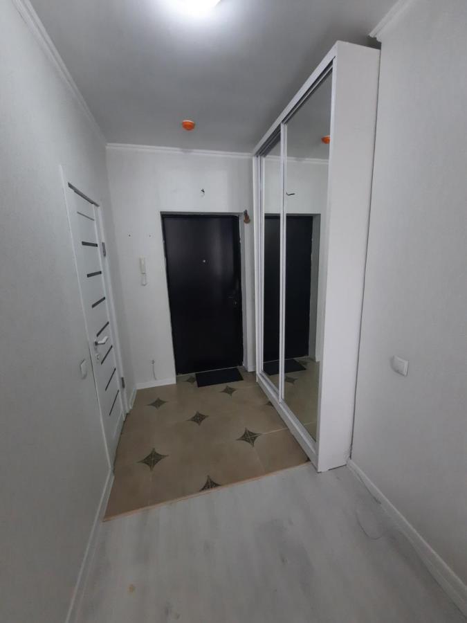 Кошкарбаева 45 Б Apartamento Astana Exterior foto